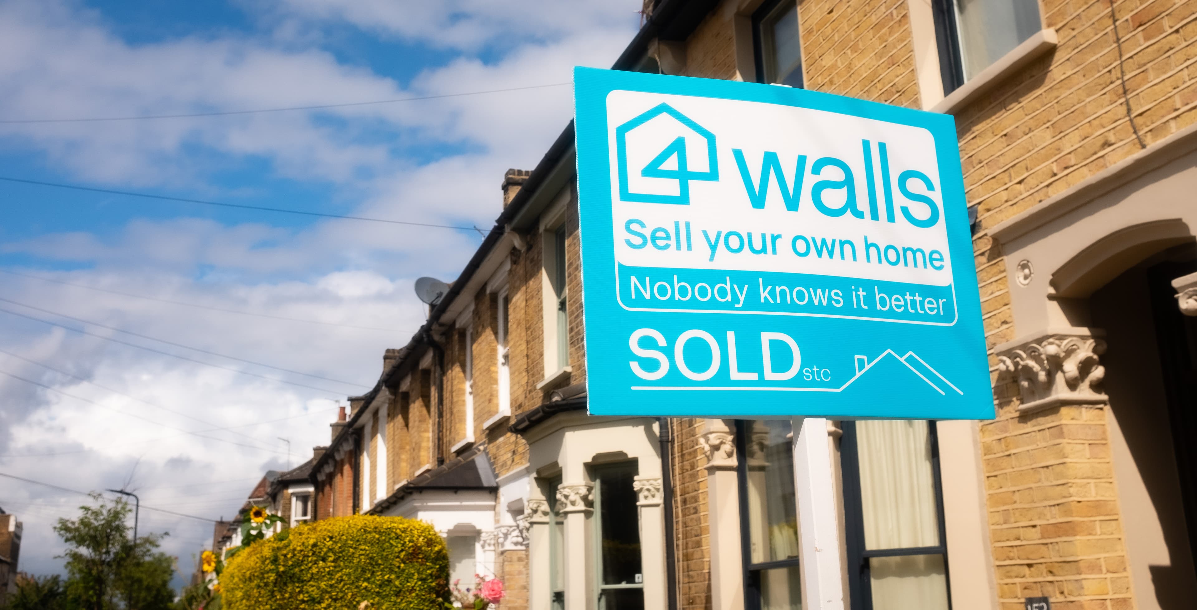 4walls estate agent sold sign
